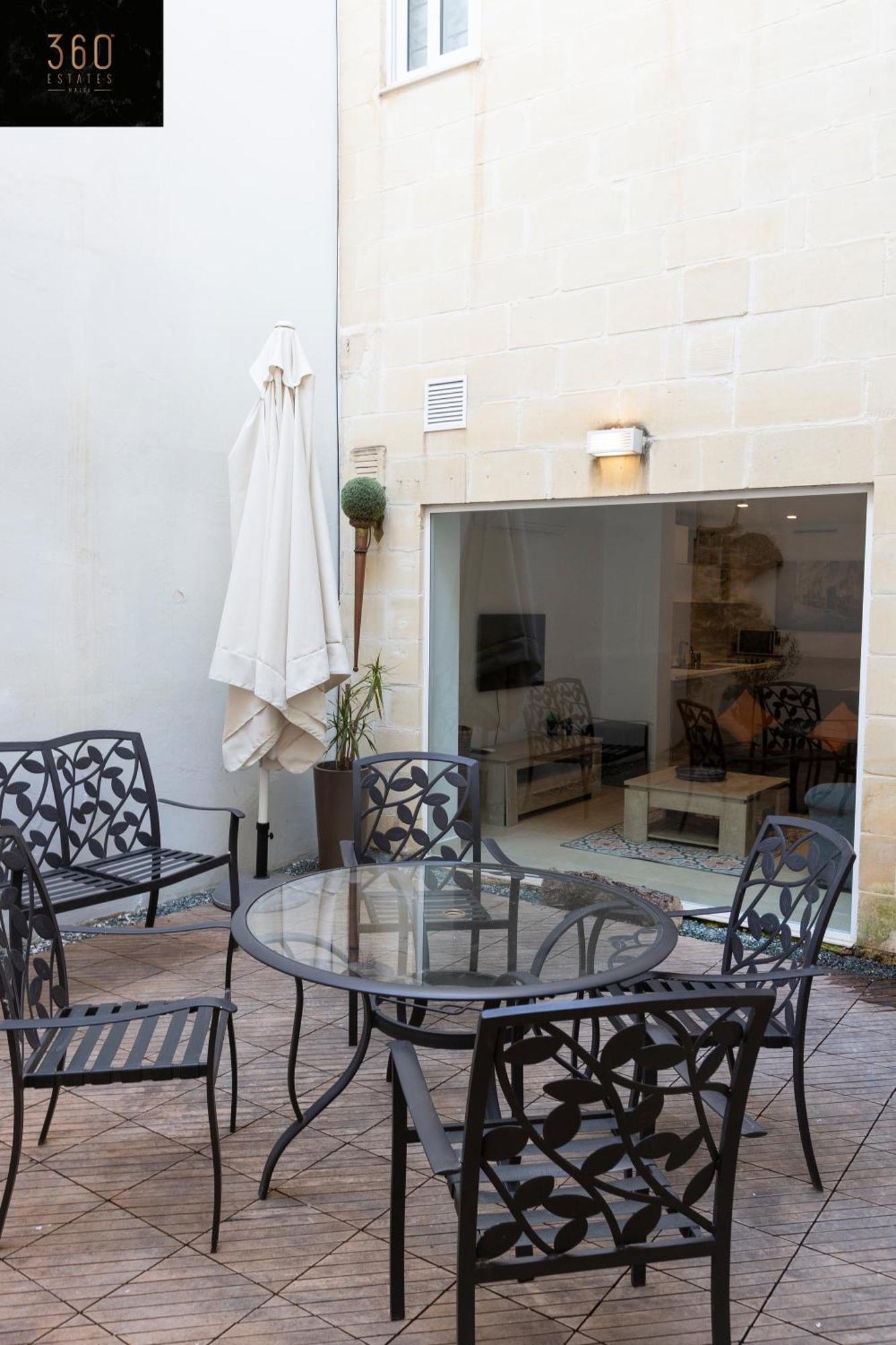 4Br Home In Prime Location Just Off The Promenade By 360 Estates 슬리에마 외부 사진